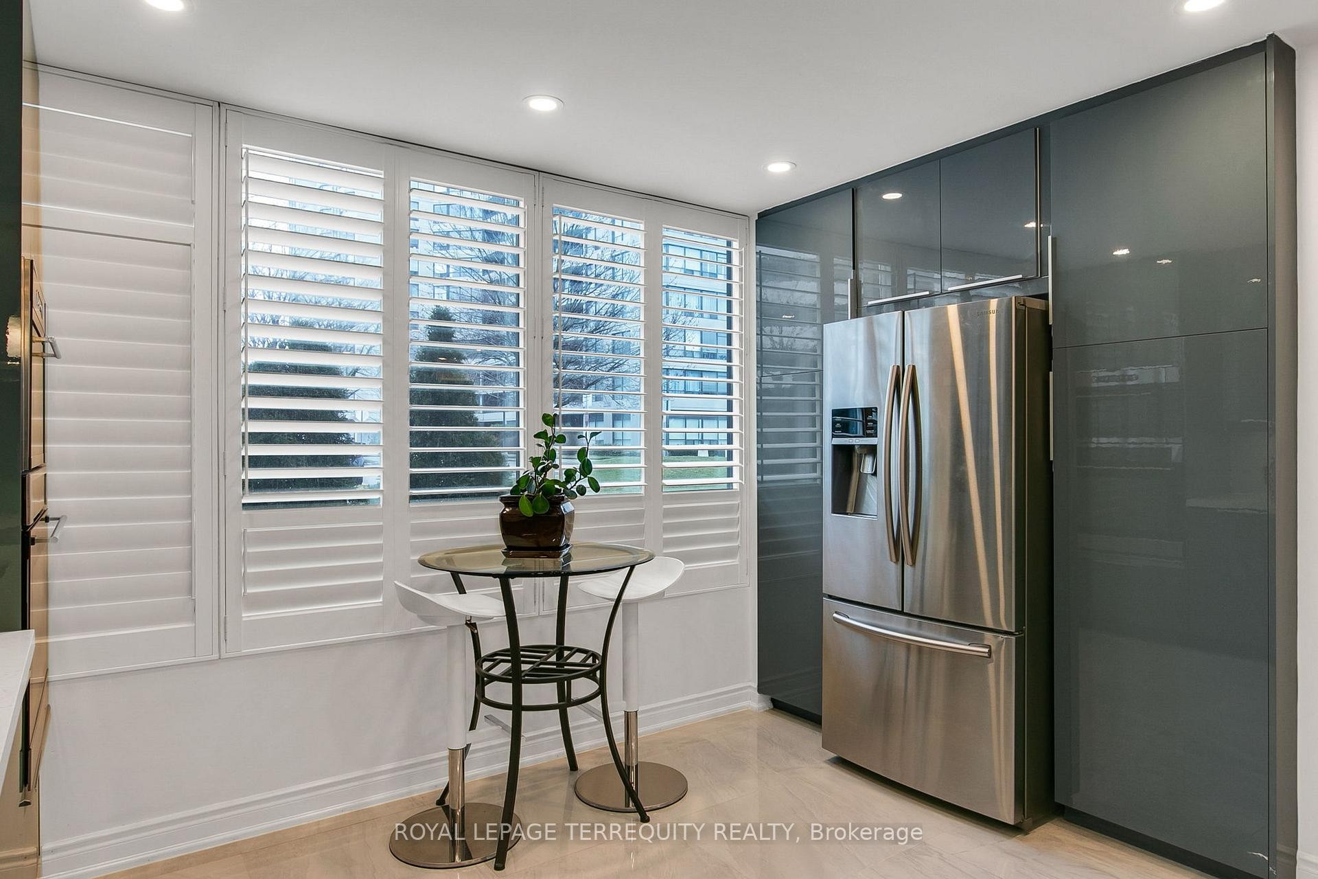 









1131


Steeles

Avenue West, 105,
Toronto,




ON
M2R 3W8

