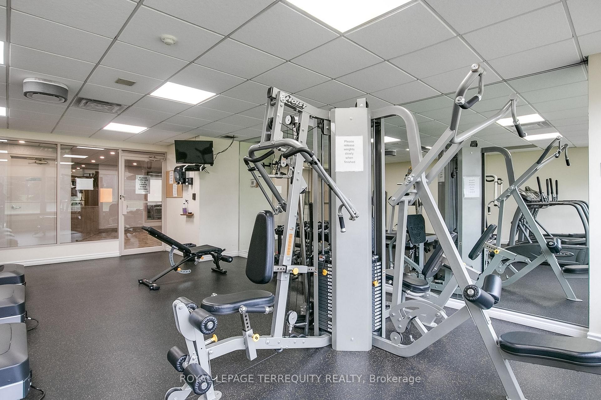 









1131


Steeles

Avenue West, 105,
Toronto,




ON
M2R 3W8

