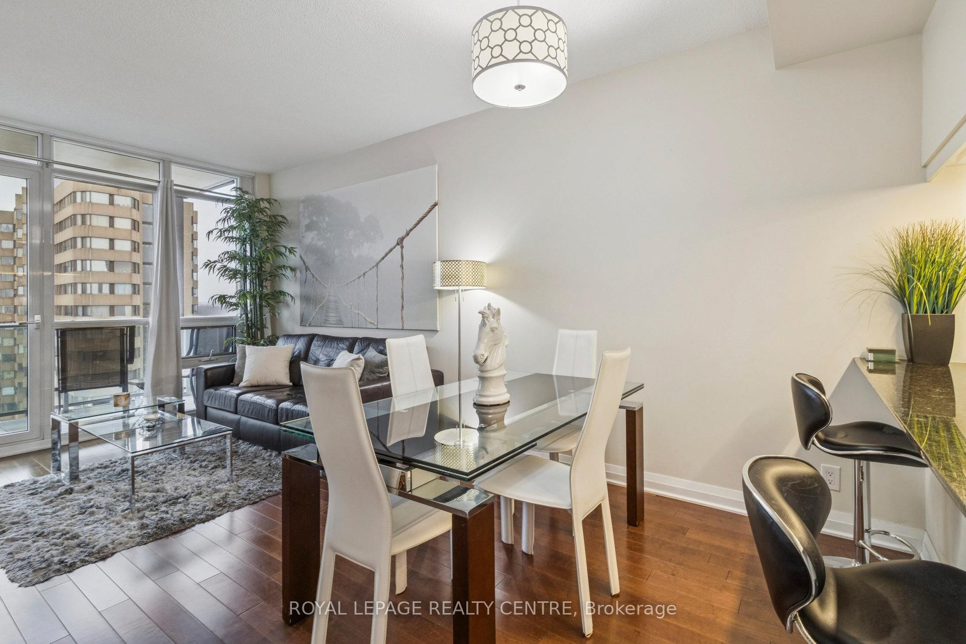 









1055


Southdown

Road, 1503,
Mississauga,




ON
L5J 0A3

