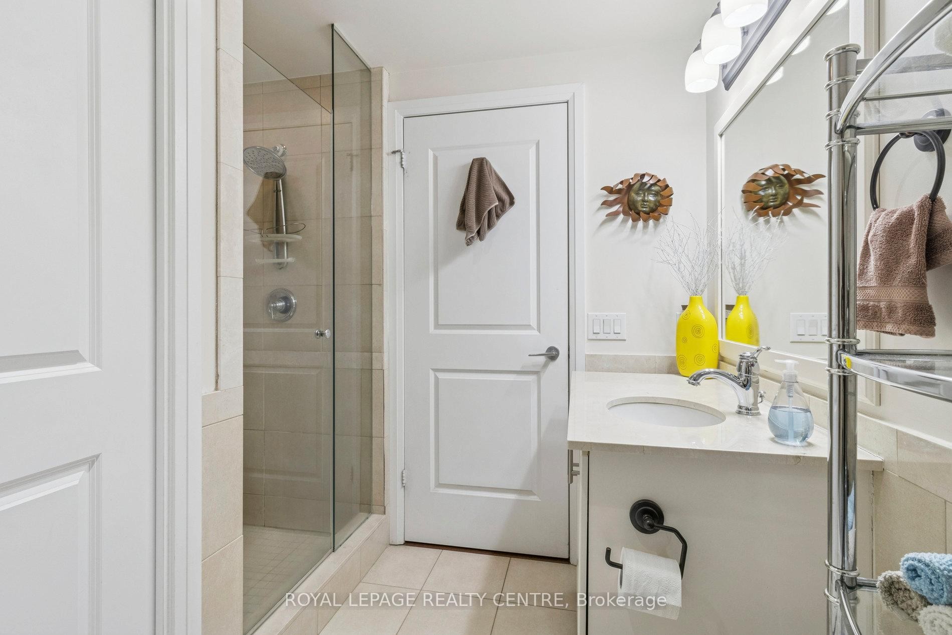 









1055


Southdown

Road, 1503,
Mississauga,




ON
L5J 0A3

