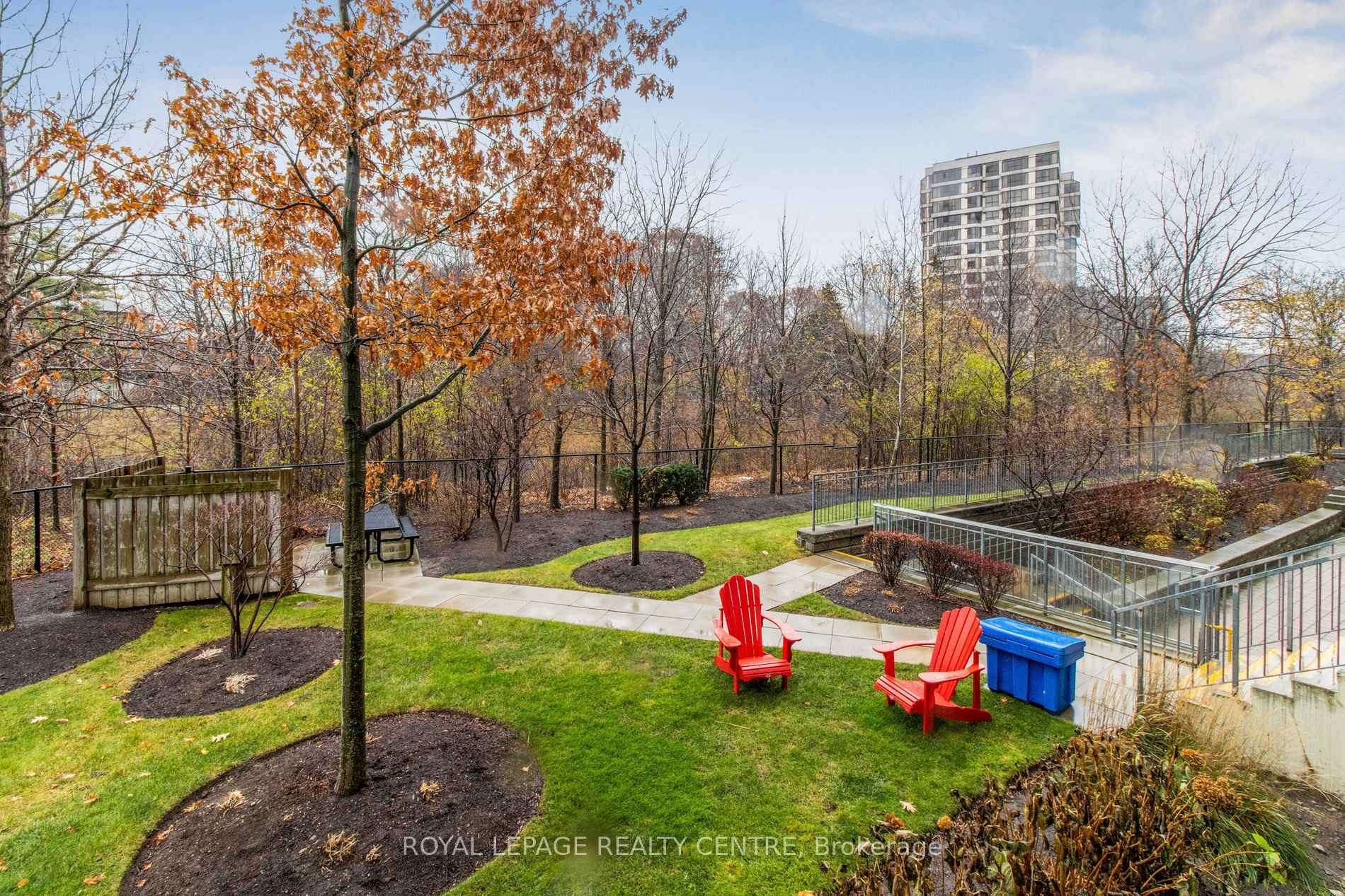 









1055


Southdown

Road, 1503,
Mississauga,




ON
L5J 0A3

