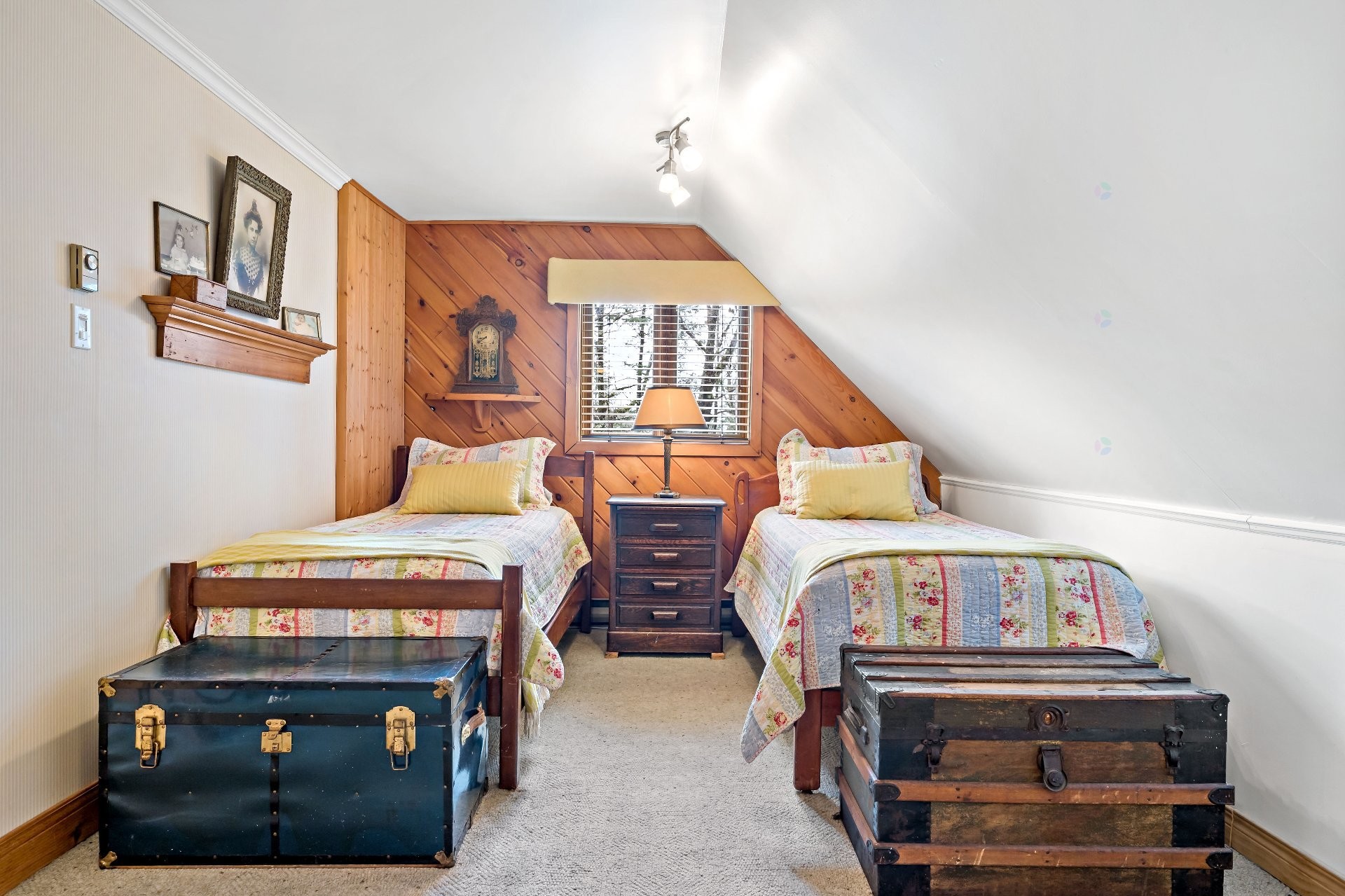 









177


Rue Cachée

,
Mont-Tremblant,




QC
J8E1G9

