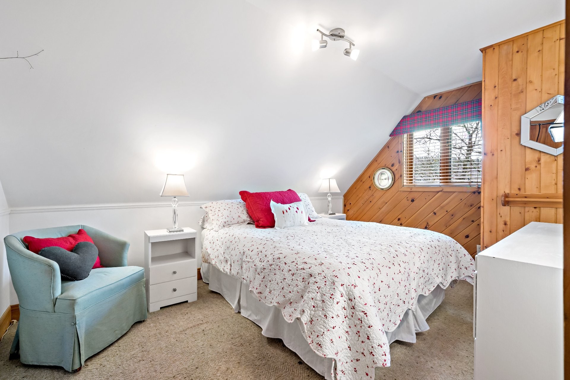 









177


Rue Cachée

,
Mont-Tremblant,




QC
J8E1G9

