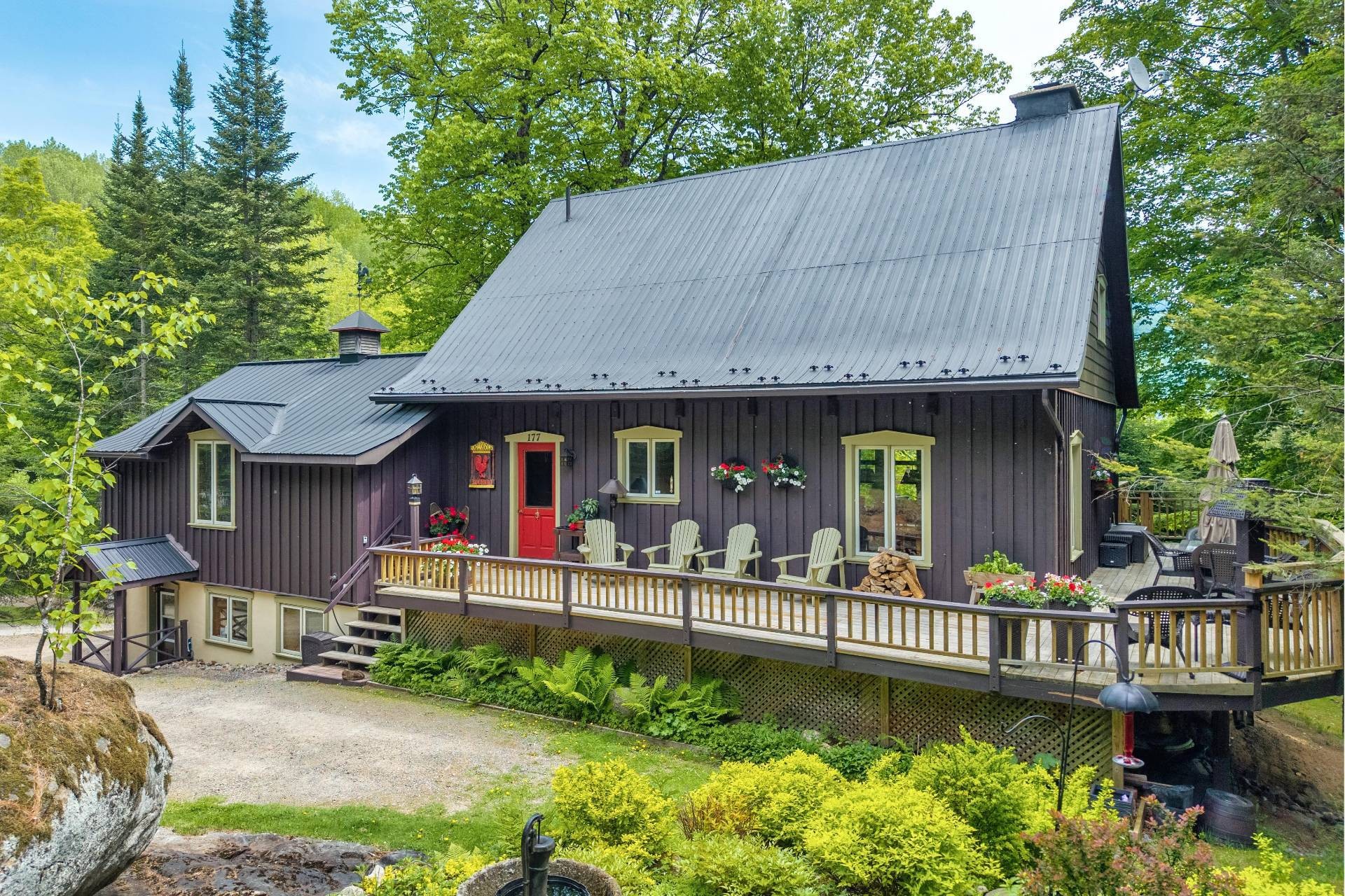 









177


Rue Cachée

,
Mont-Tremblant,




QC
J8E1G9

