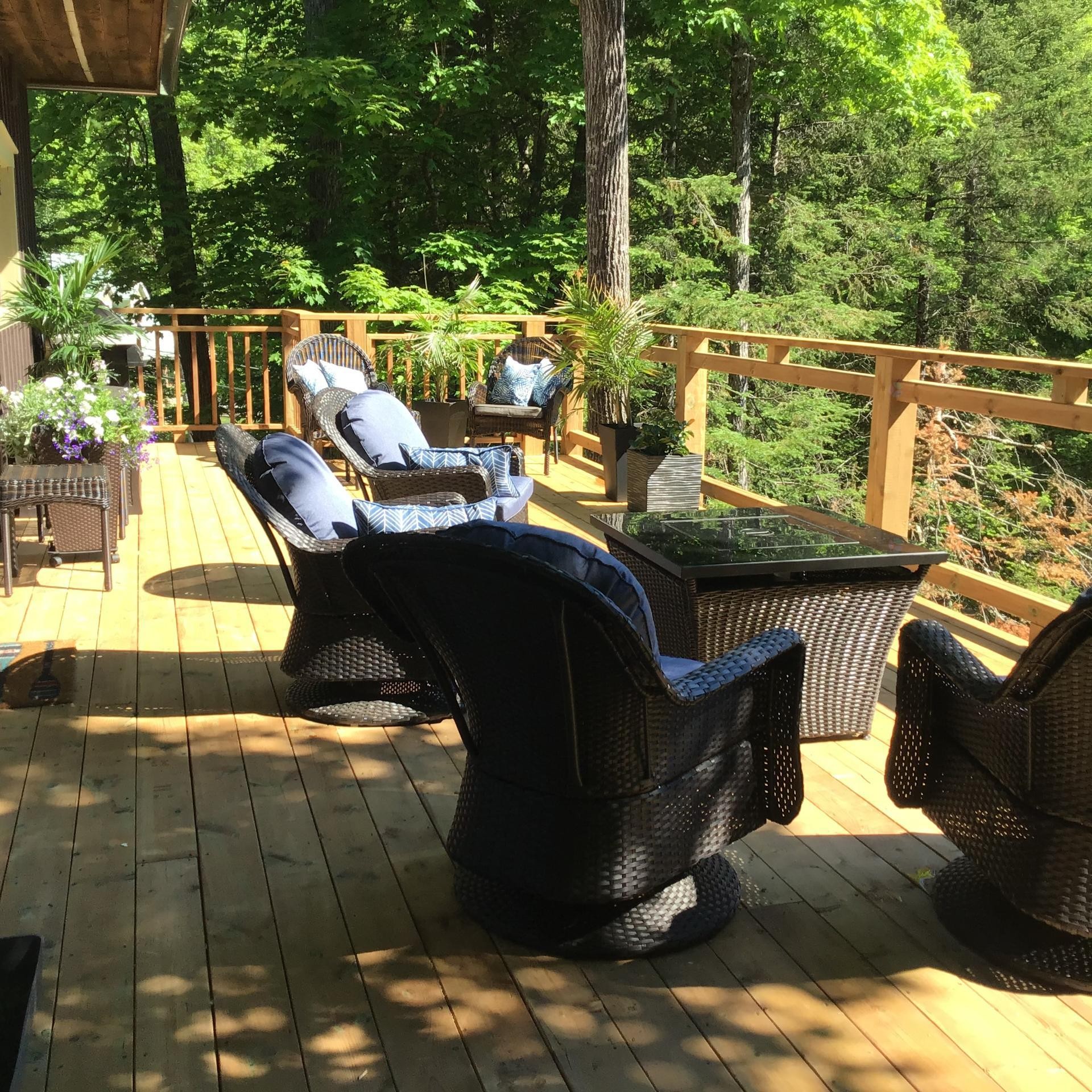 









177


Rue Cachée

,
Mont-Tremblant,




QC
J8E1G9

