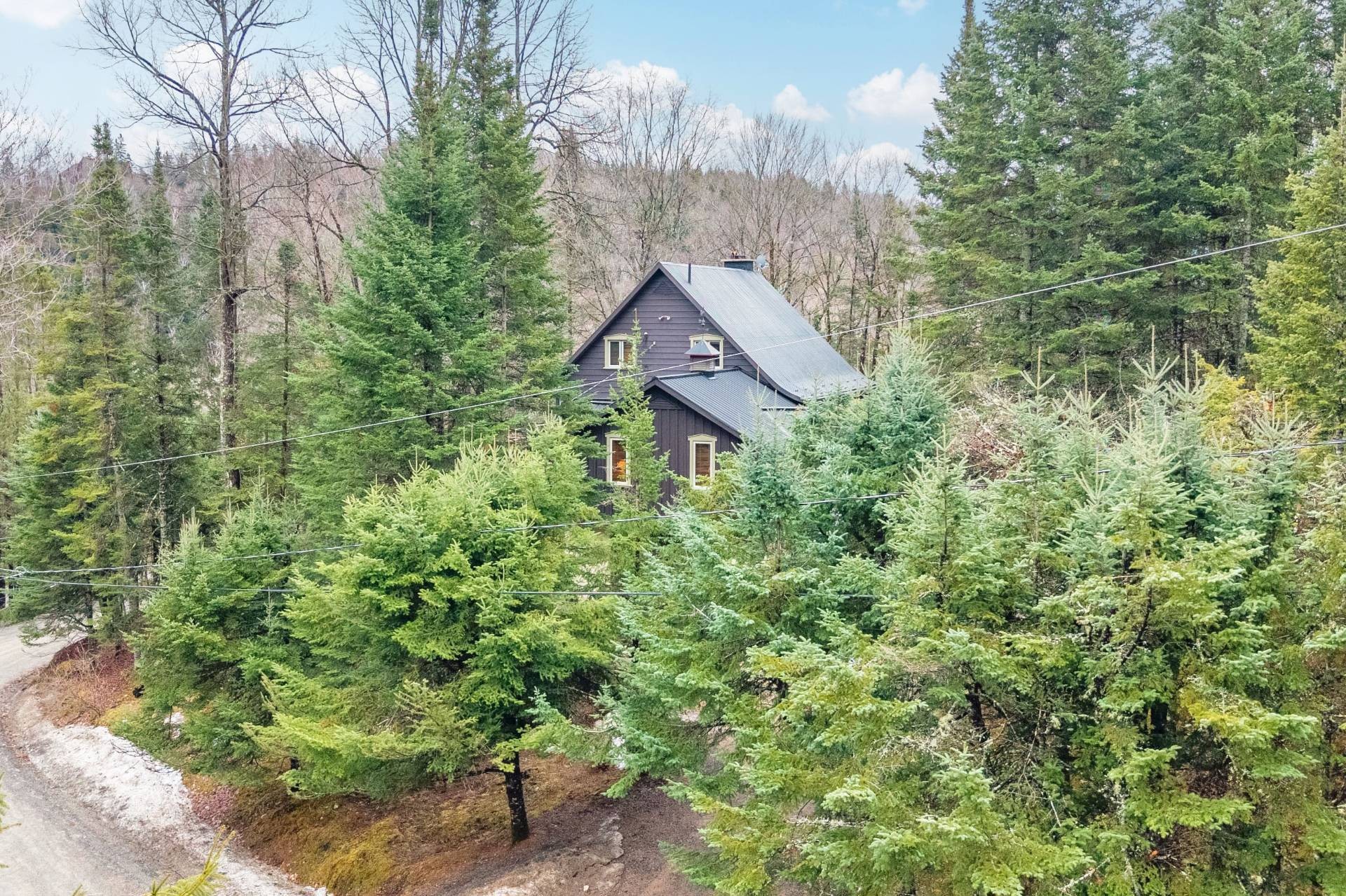 









177


Rue Cachée

,
Mont-Tremblant,




QC
J8E1G9

