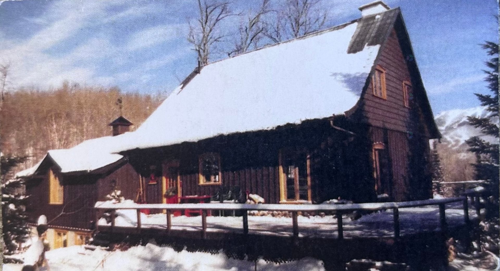 









177


Rue Cachée

,
Mont-Tremblant,




QC
J8E1G9


