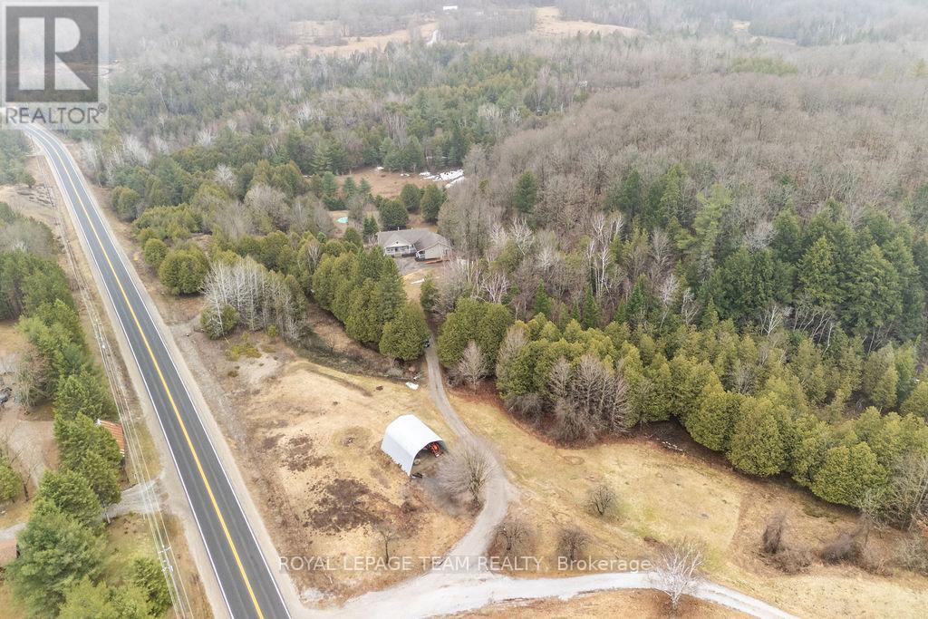 












5195 MCDONALD'S CORNERS ROAD

,
Lanark Highlands,




Ontario
K0G1M0

