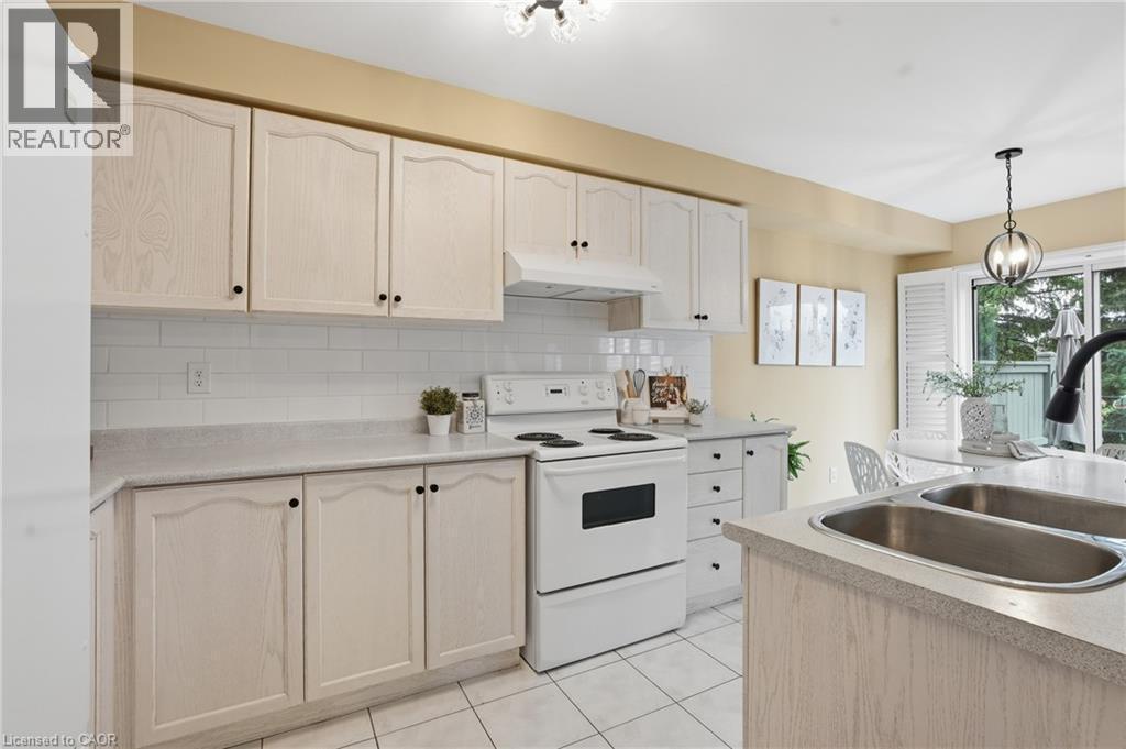 












2665 THOMAS Street Unit# 38

,
Mississauga,




Ontario
L5M6G5

