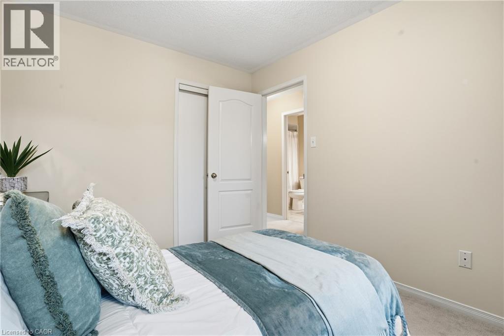 












2665 THOMAS Street Unit# 38

,
Mississauga,




Ontario
L5M6G5

