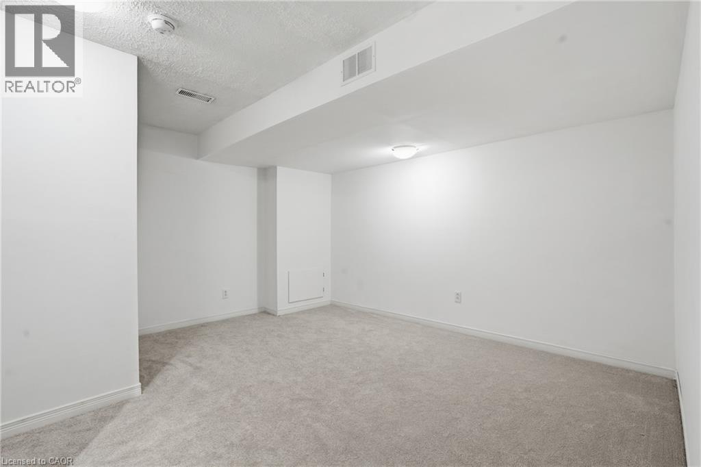 












2665 THOMAS Street Unit# 38

,
Mississauga,




Ontario
L5M6G5

