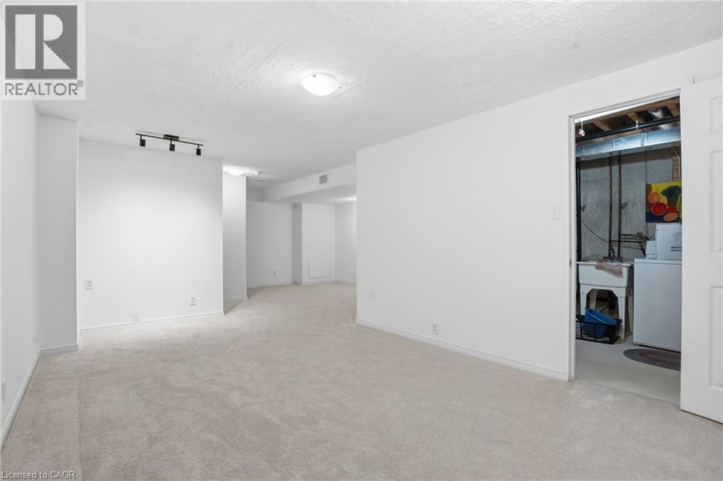 












2665 THOMAS Street Unit# 38

,
Mississauga,




Ontario
L5M6G5

