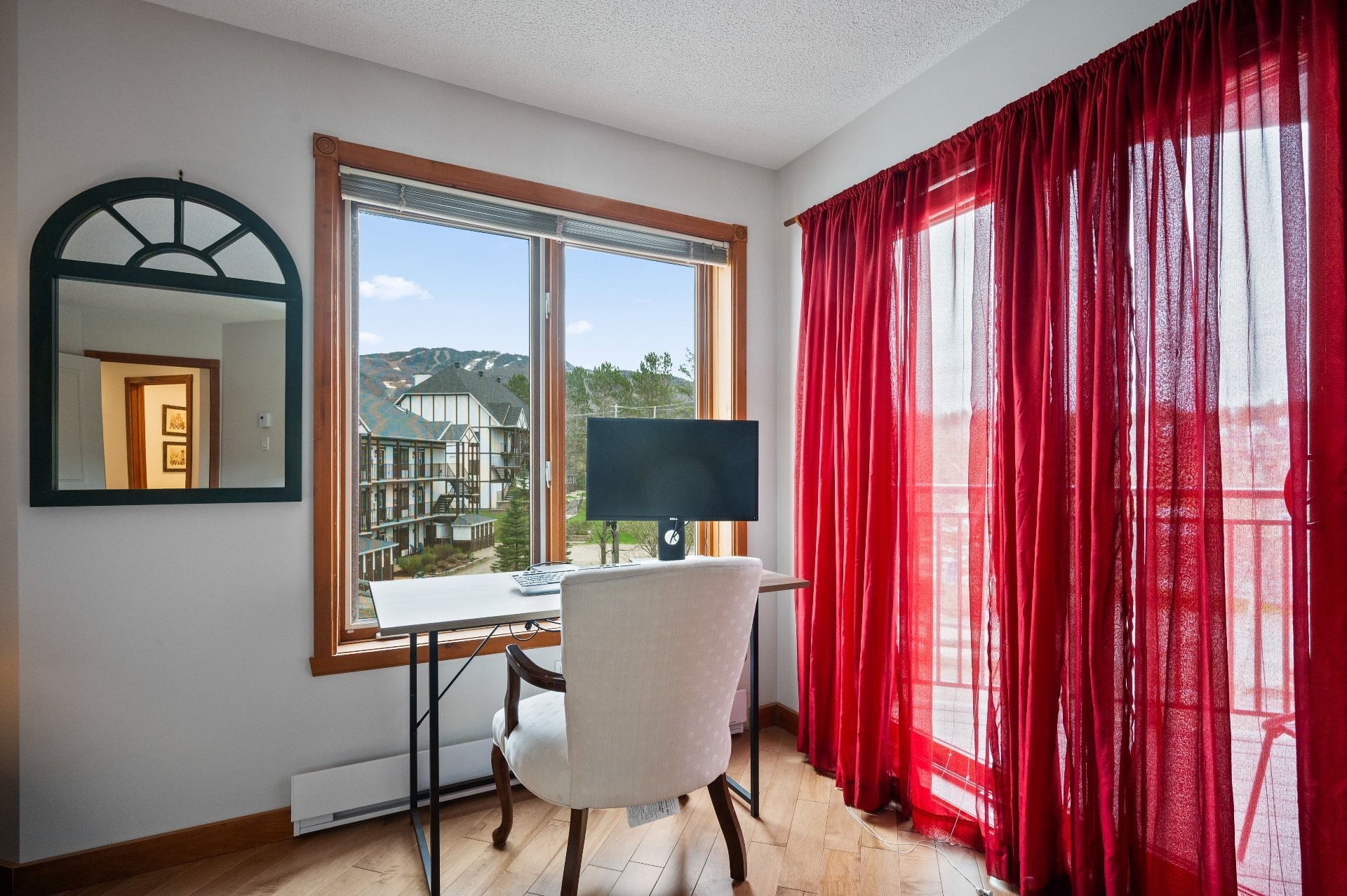 









140


Rue Pinoteau

, 2112,
Mont-Tremblant,




QC
J8E1G2


