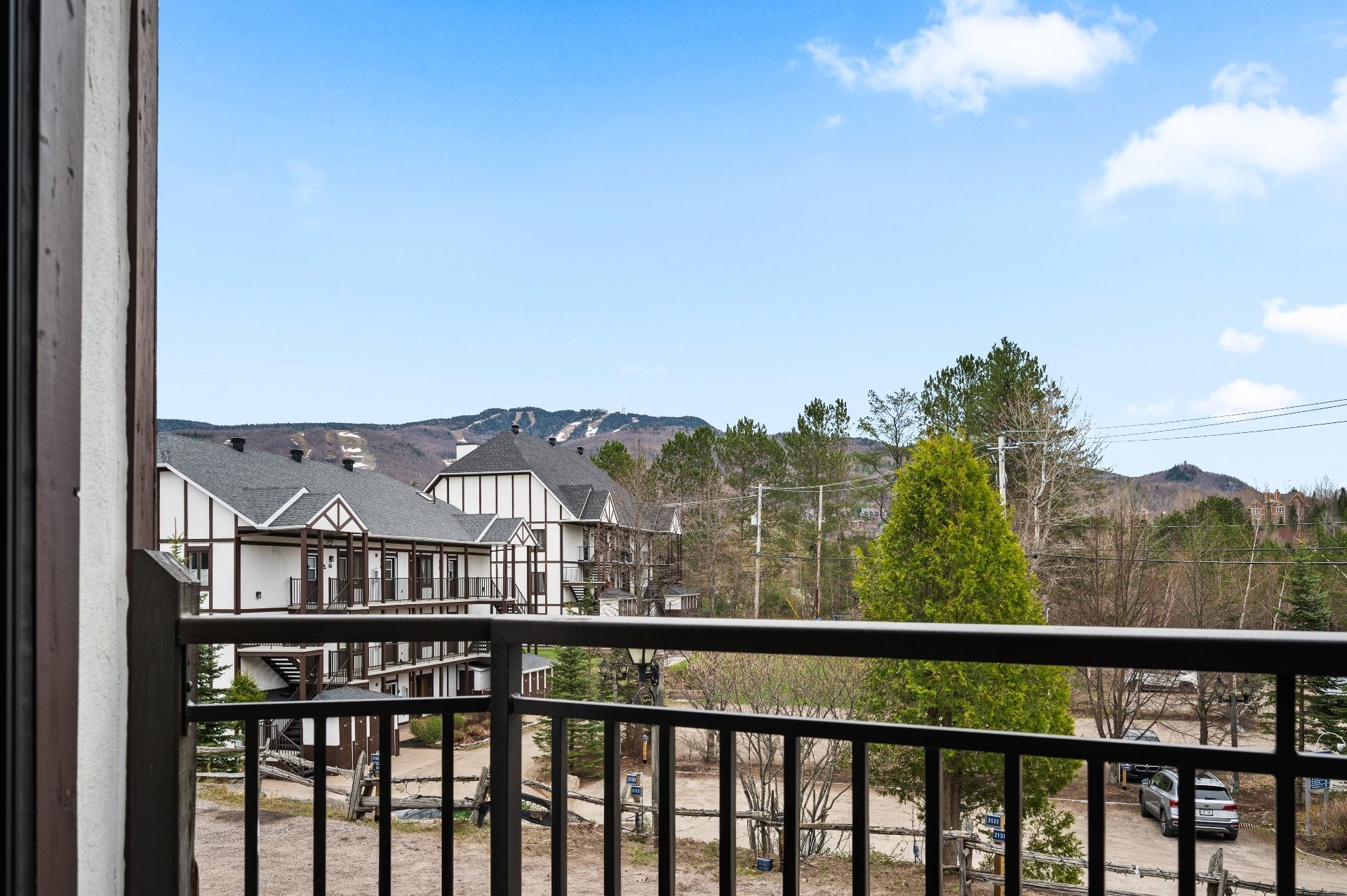 









140


Rue Pinoteau

, 2112,
Mont-Tremblant,




QC
J8E1G2

