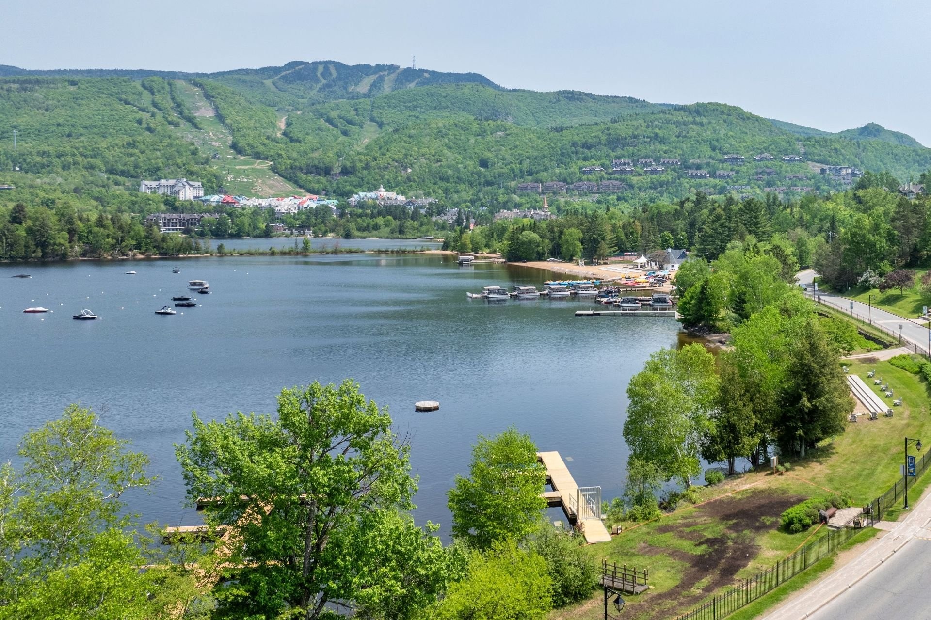 









140


Rue Pinoteau

, 2112,
Mont-Tremblant,




QC
J8E1G2

