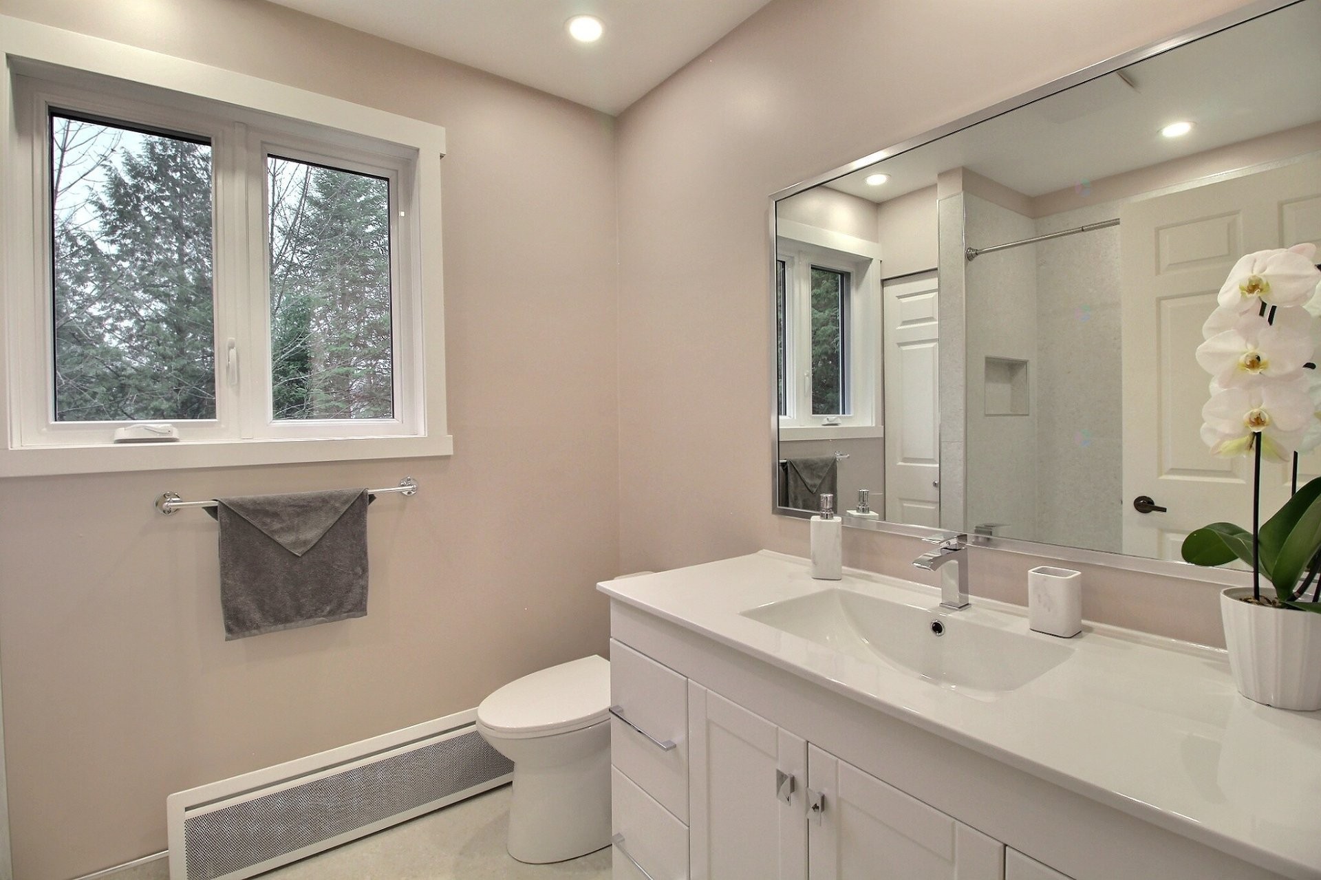 









31


Rue du Sirocco

,
Orford,




QC
J1X7H1

