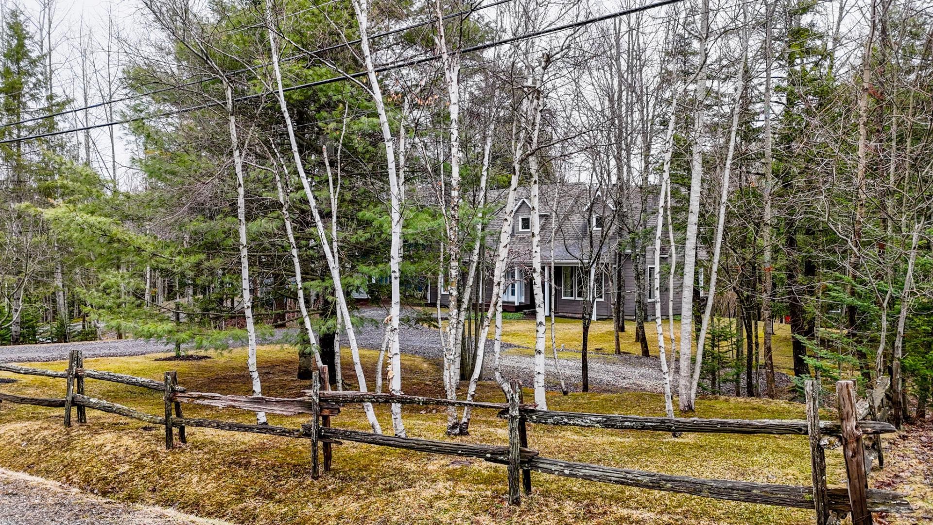 









31


Rue du Sirocco

,
Orford,




QC
J1X7H1

