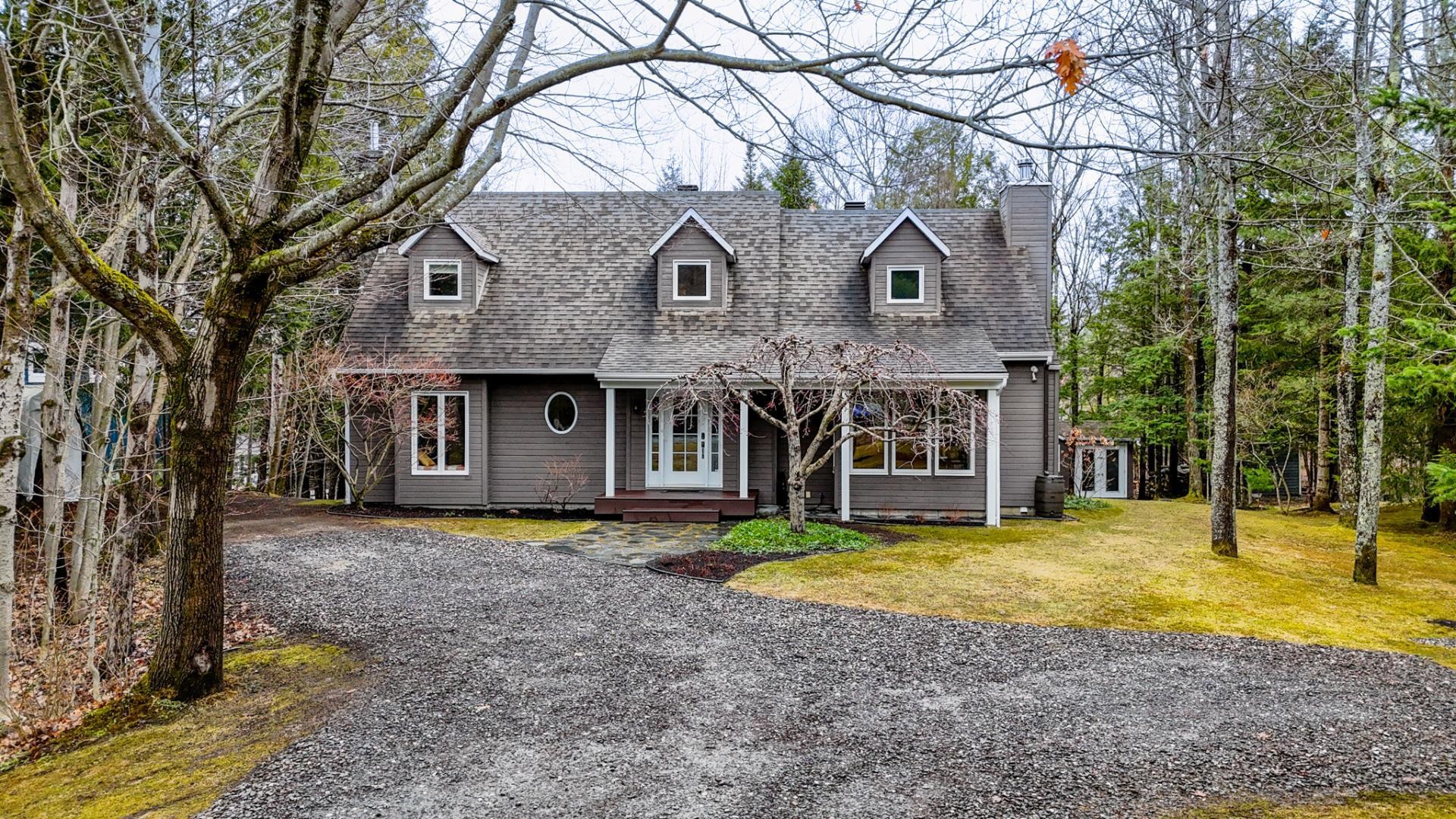 









31


Rue du Sirocco

,
Orford,




QC
J1X7H1

