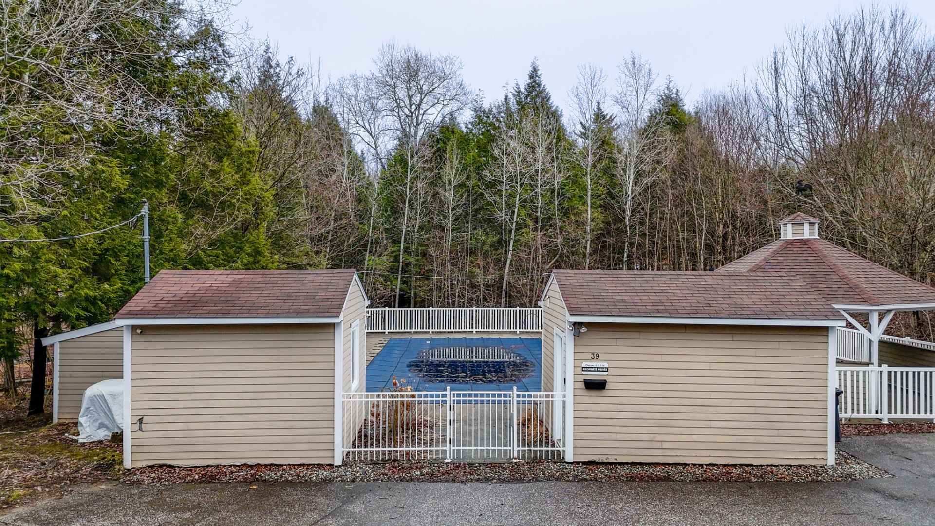 









31


Rue du Sirocco

,
Orford,




QC
J1X7H1

