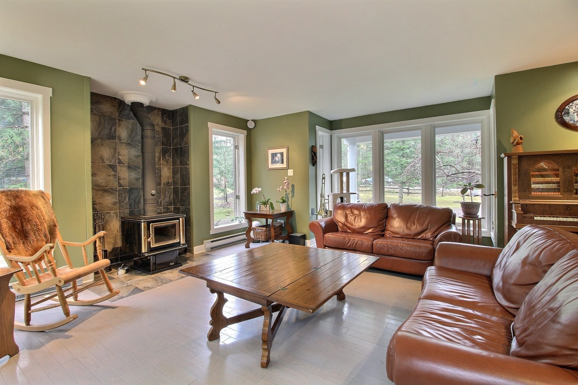 









31


Rue du Sirocco

,
Orford,




QC
J1X7H1

