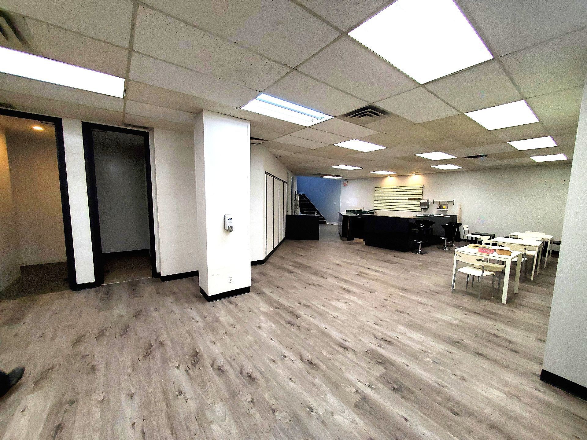 









6955

 - 6995


Rue Jarry E.

,
Montréal (Saint-Léonard),




QC
H1P3B5

