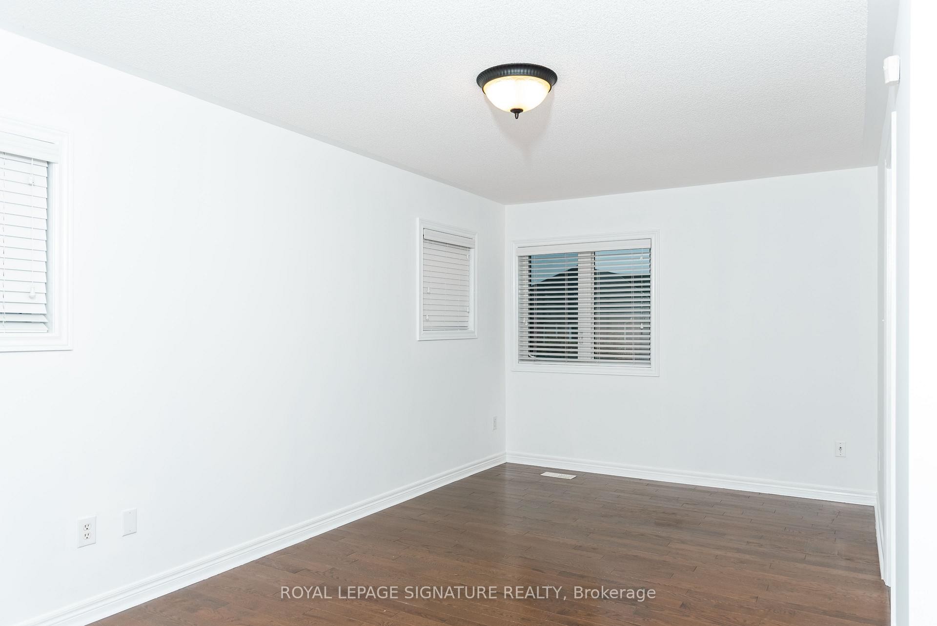 









3250


Sunlight

Street,
Mississauga,




ON
L5M 0G7

