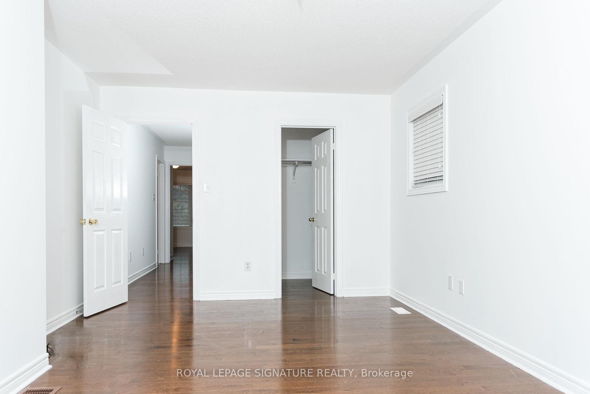 









3250


Sunlight

Street,
Mississauga,




ON
L5M 0G7

