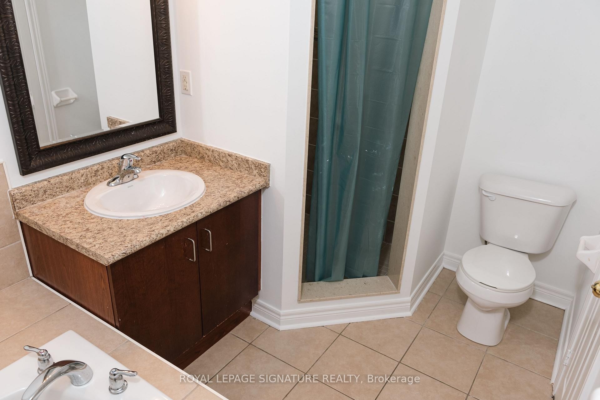 









3250


Sunlight

Street,
Mississauga,




ON
L5M 0G7

