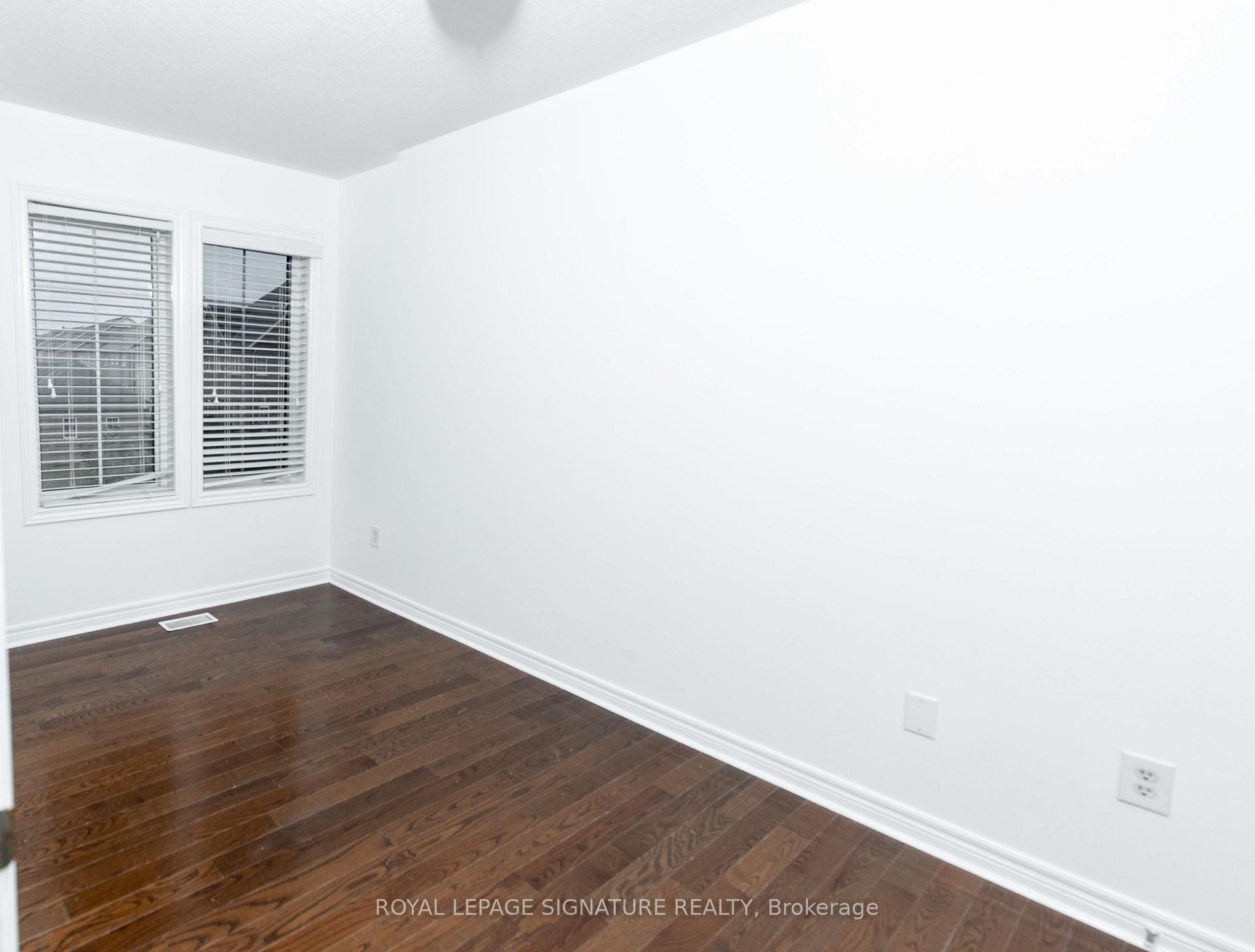 









3250


Sunlight

Street,
Mississauga,




ON
L5M 0G7

