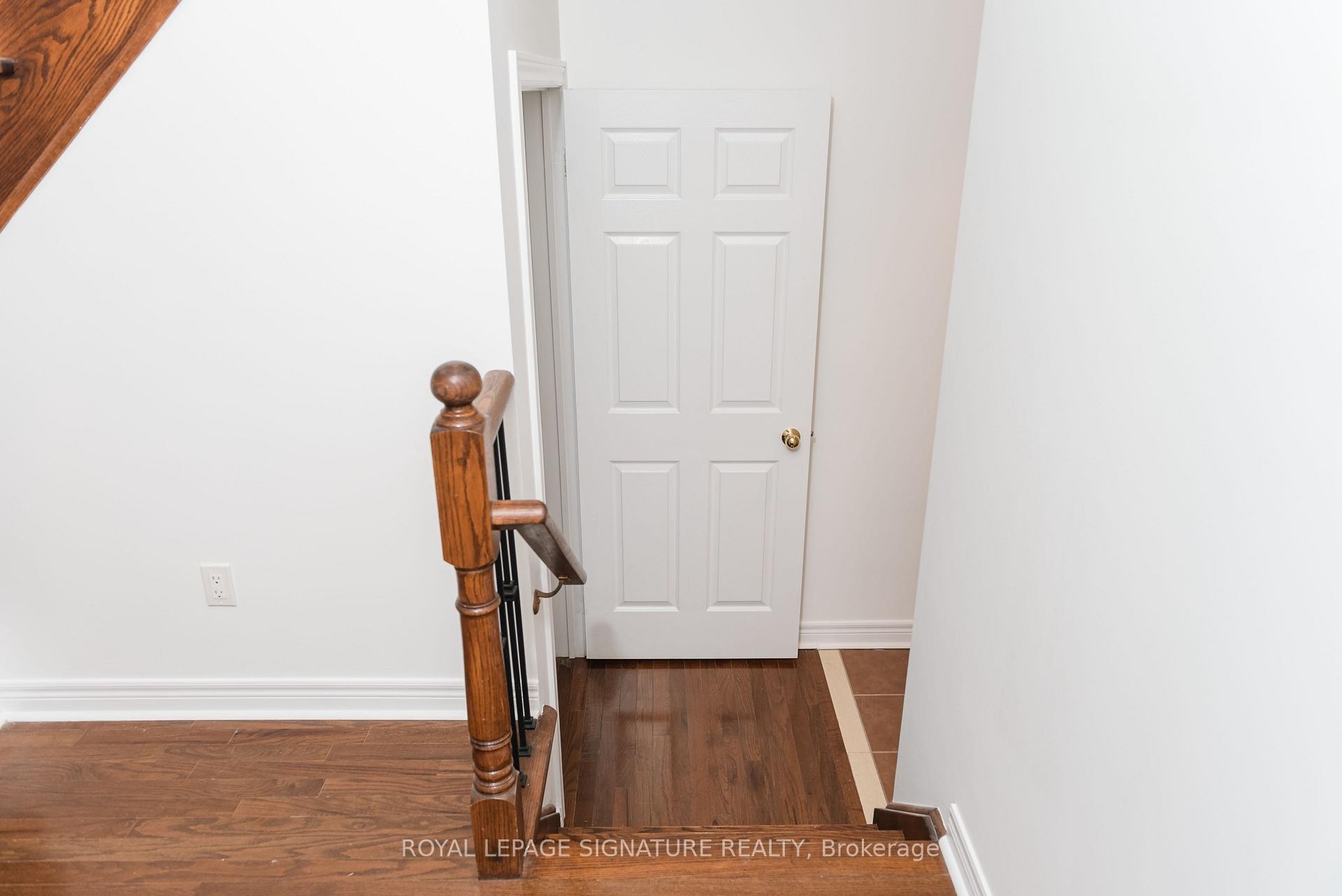 









3250


Sunlight

Street,
Mississauga,




ON
L5M 0G7

