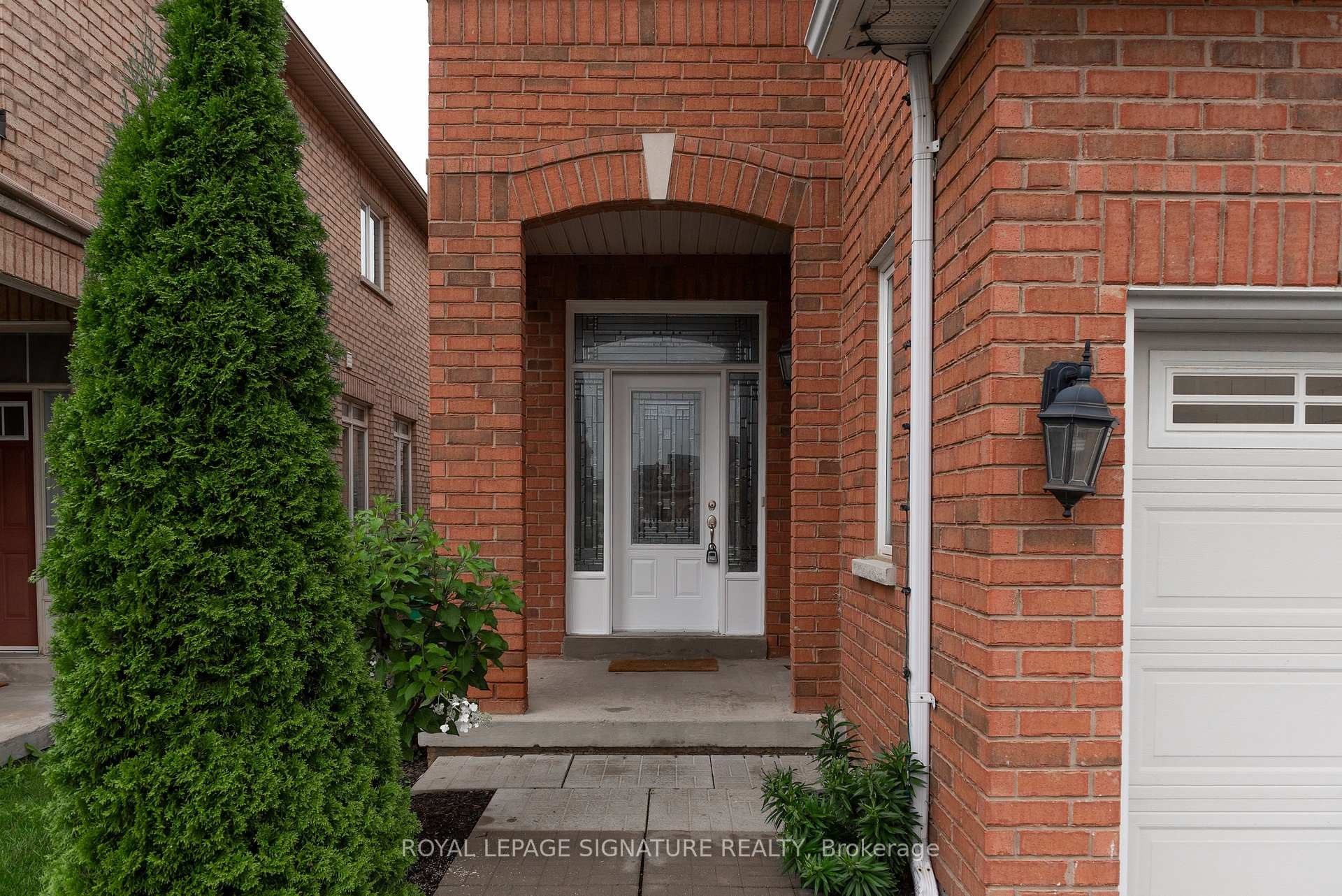 









3250


Sunlight

Street,
Mississauga,




ON
L5M 0G7

