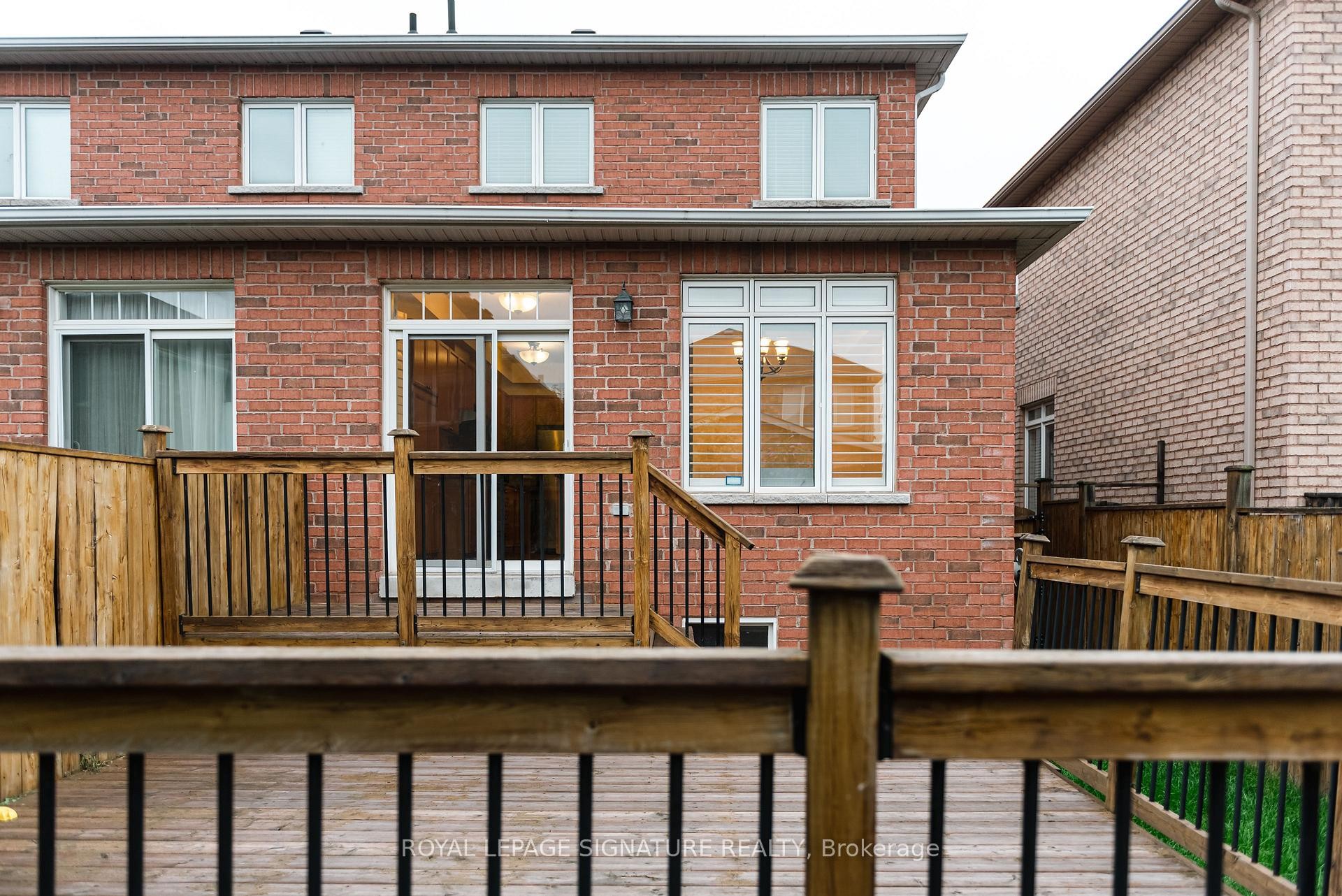 









3250


Sunlight

Street,
Mississauga,




ON
L5M 0G7

