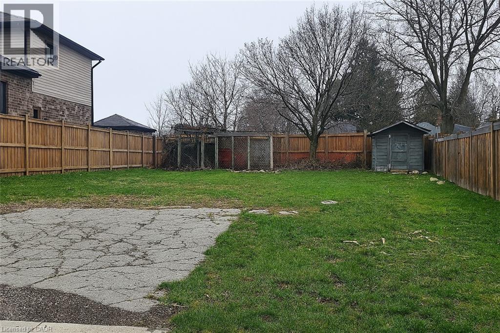 












56 SPRUCEDALE Crescent

,
Kitchener,







Ontario
N2N2T3

