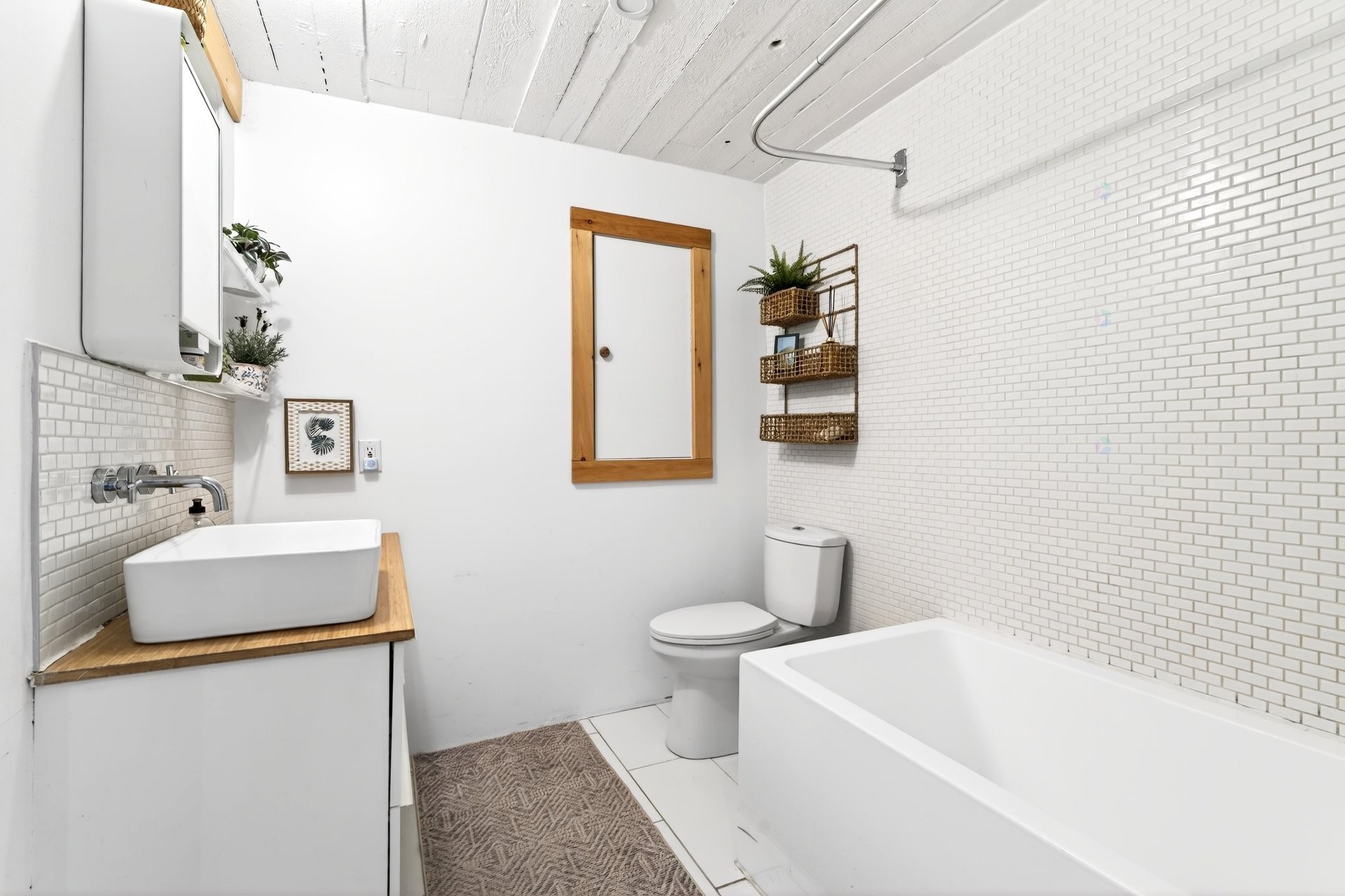 









365


Ch. Chamberlain

,
Dixville,




QC
J0B1P0

