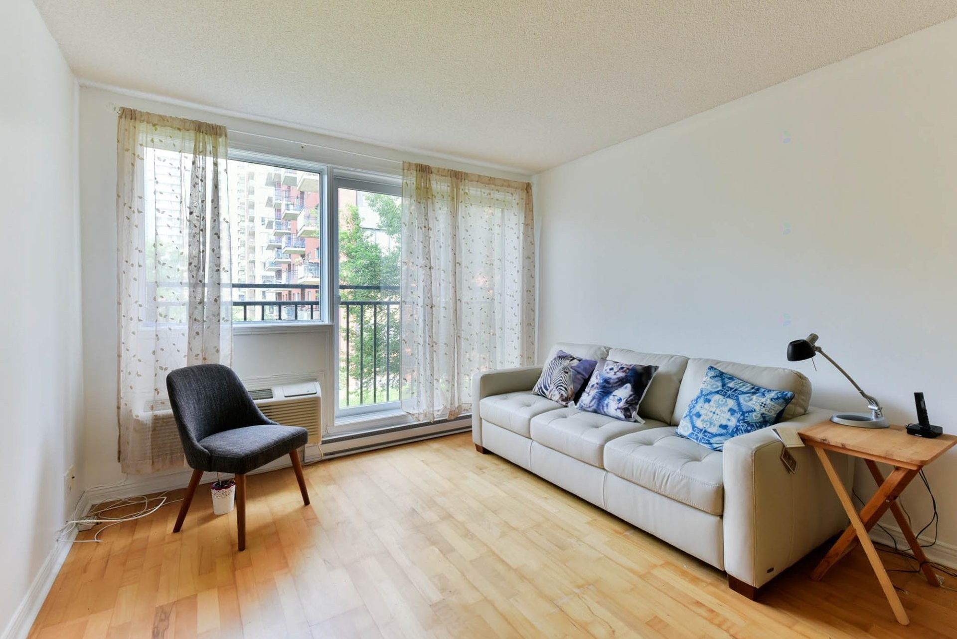 









1225


Rue Notre-Dame O.

, 306,
Montréal (Ville-Marie),




QC
H3C6S3

