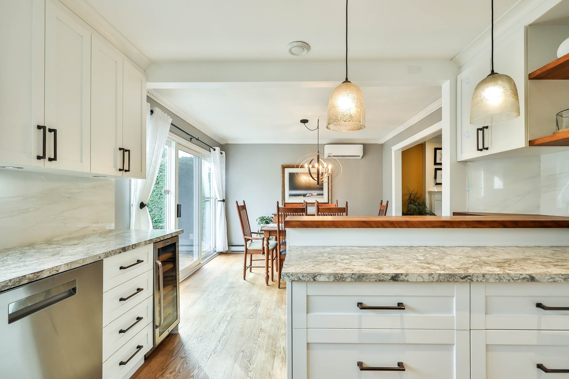 









229


Av. du Vallon

,
Gatineau (Aylmer),




QC
J9J1N9

