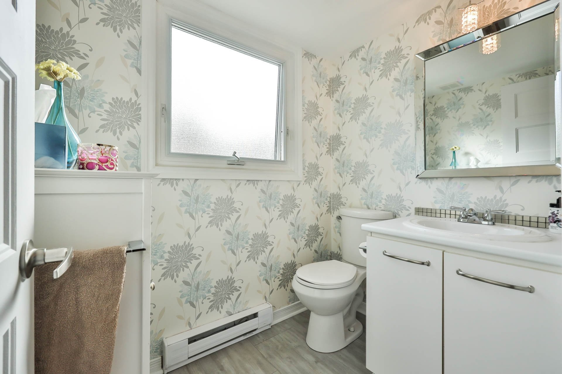 









229


Av. du Vallon

,
Gatineau (Aylmer),




QC
J9J1N9

