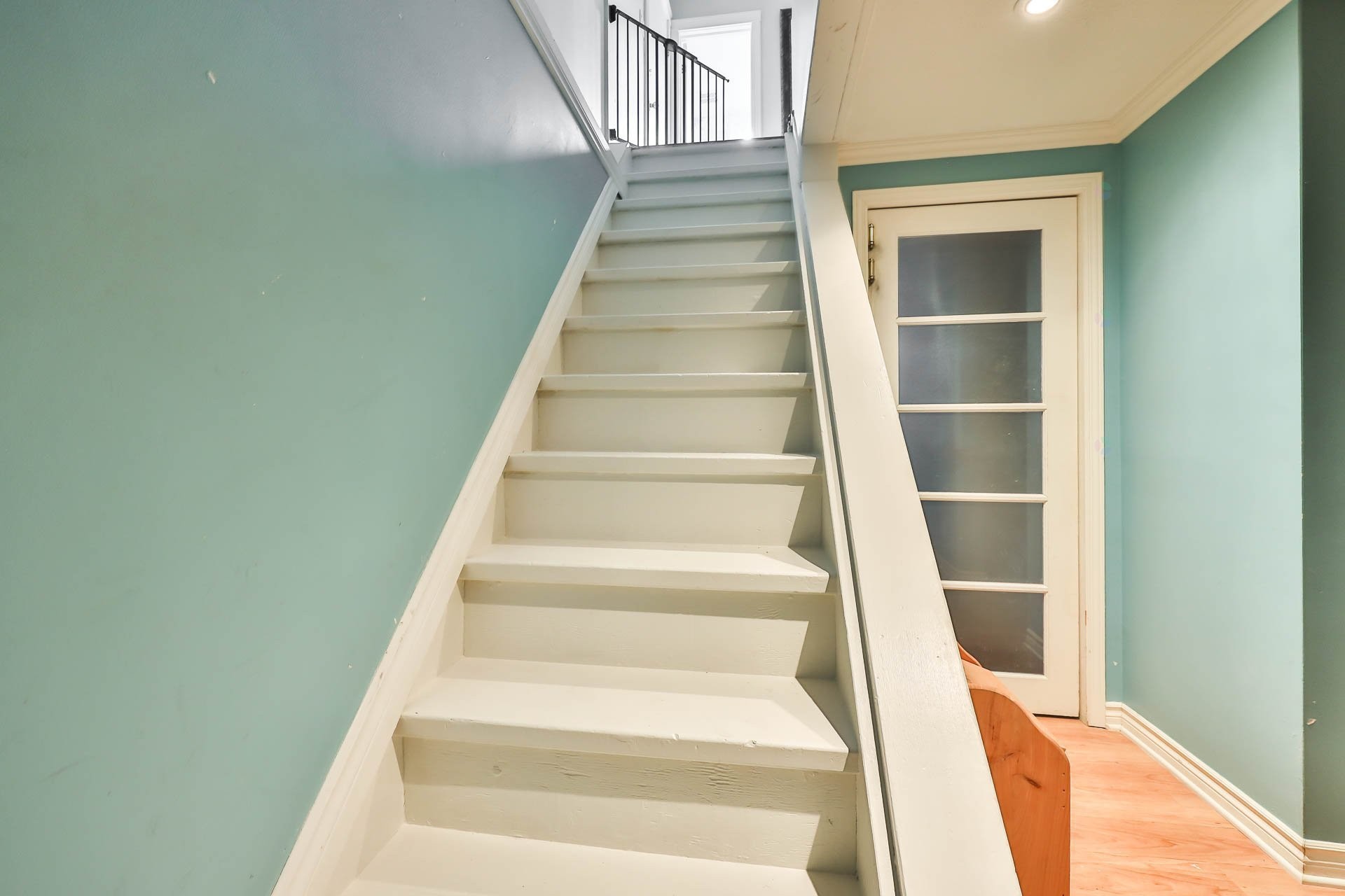 









229


Av. du Vallon

,
Gatineau (Aylmer),




QC
J9J1N9

