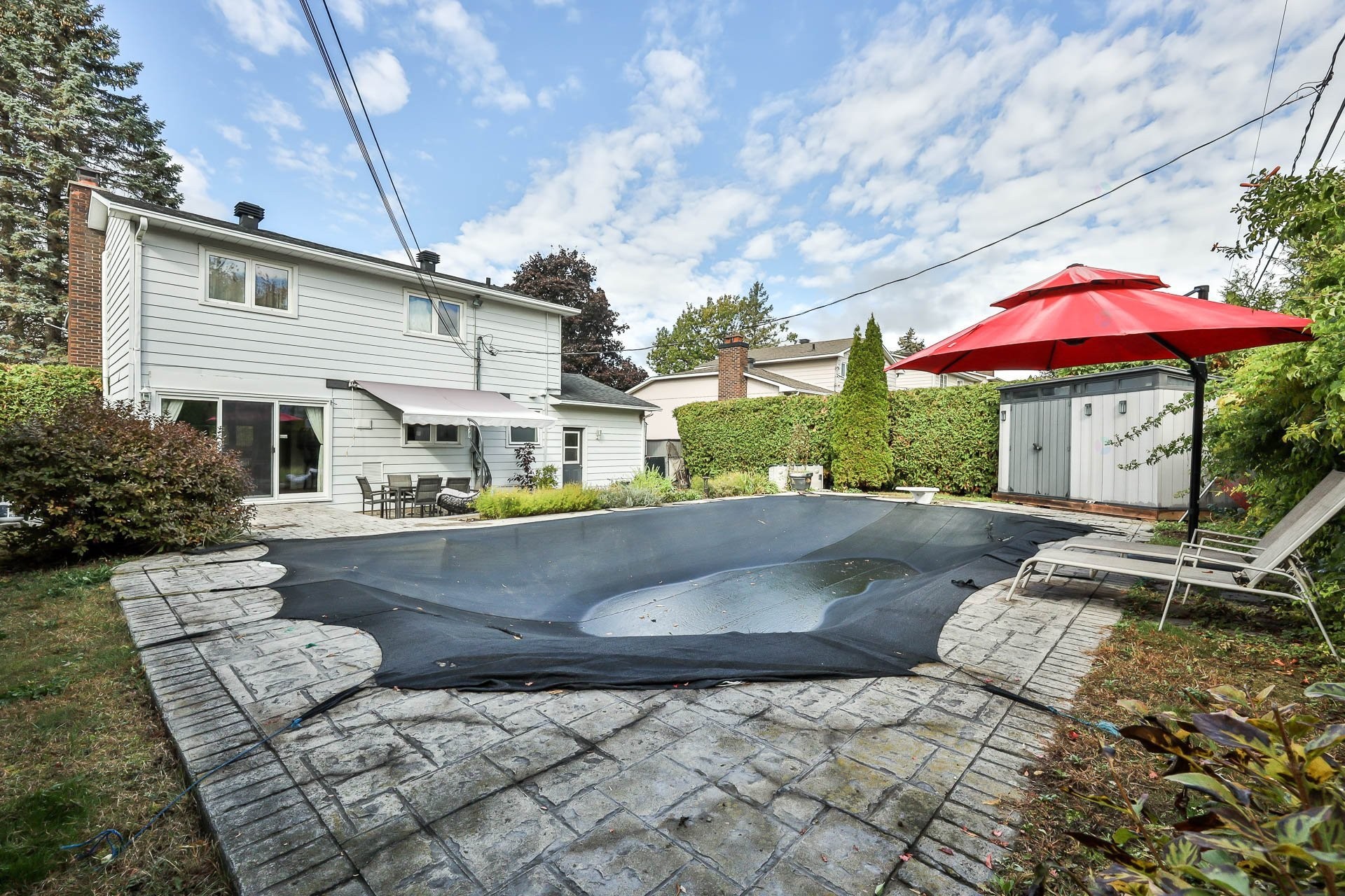 









229


Av. du Vallon

,
Gatineau (Aylmer),




QC
J9J1N9

