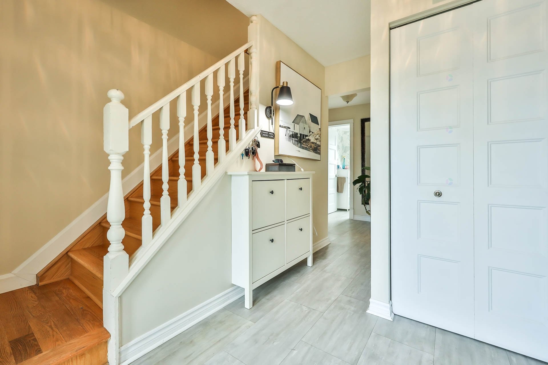 









229


Av. du Vallon

,
Gatineau (Aylmer),




QC
J9J1N9

