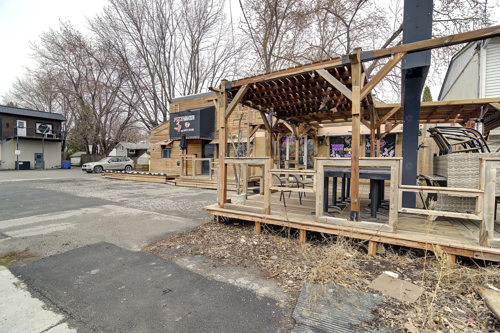 









27


Boul. D'Anjou

,
Châteauguay,




QC
J6J2P7

