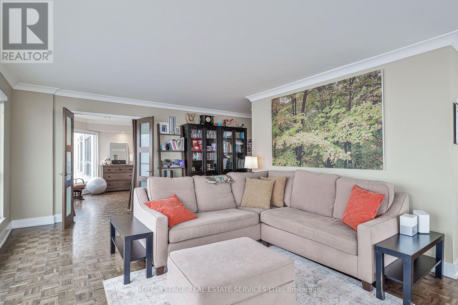 












2006 - 2269 LAKE SHORE BOULEVARD W

,
Toronto,




Ontario
M8V3X6

