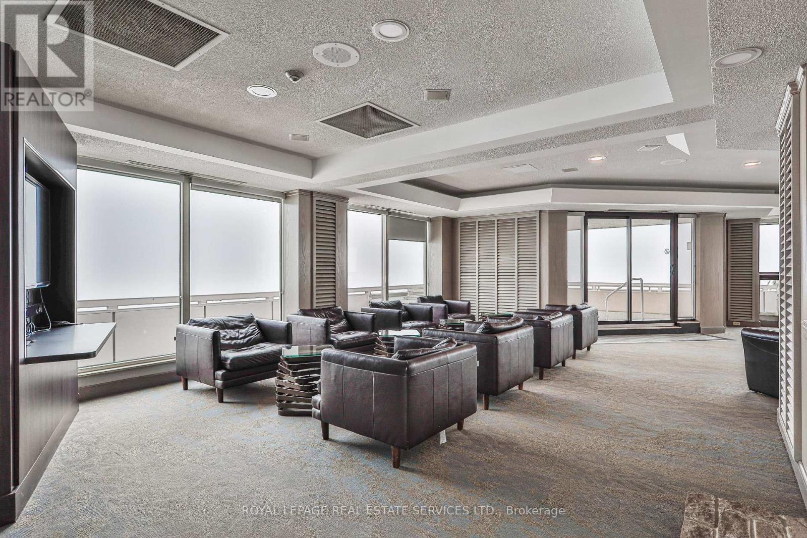 












2006 - 2269 LAKE SHORE BOULEVARD W

,
Toronto,




Ontario
M8V3X6

