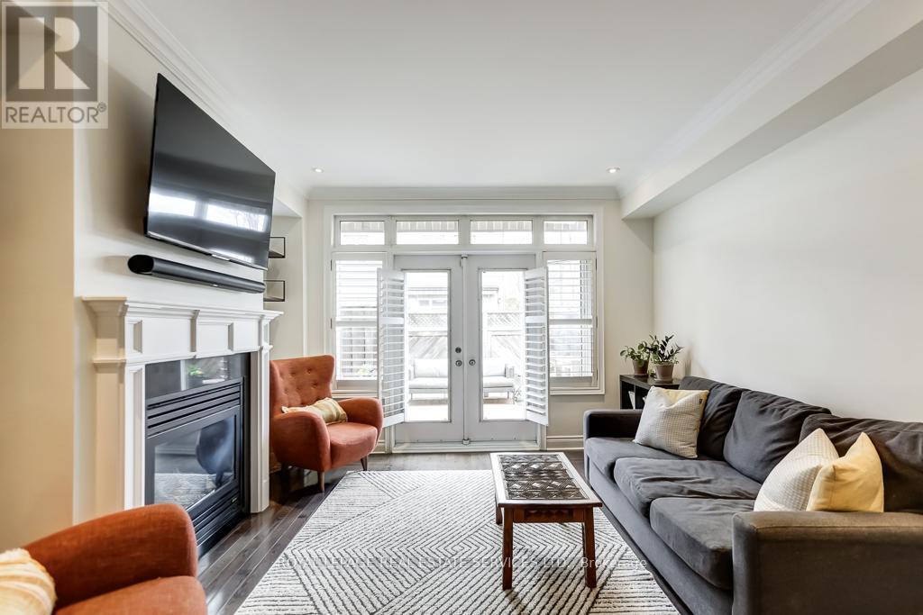 












#8 - 245 VAN DUSEN BOULEVARD

,
Toronto,




Ontario
M8Z3J2

