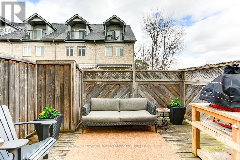 












#8 - 245 VAN DUSEN BOULEVARD

,
Toronto,




Ontario
M8Z3J2

