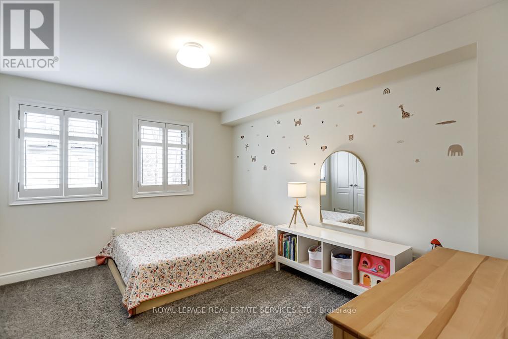 












#8 - 245 VAN DUSEN BOULEVARD

,
Toronto,




Ontario
M8Z3J2

