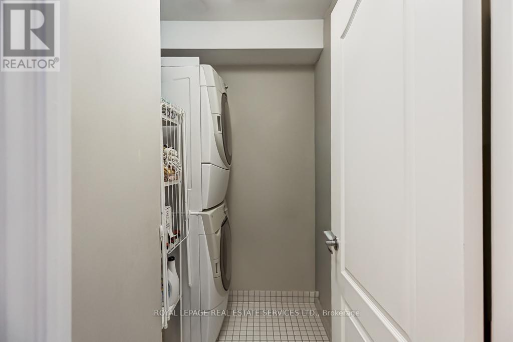 












#8 - 245 VAN DUSEN BOULEVARD

,
Toronto,




Ontario
M8Z3J2

