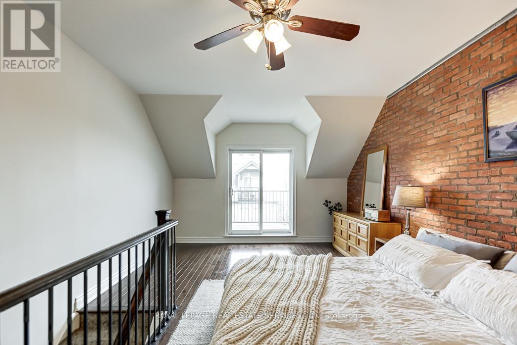 












#8 - 245 VAN DUSEN BOULEVARD

,
Toronto,




Ontario
M8Z3J2

