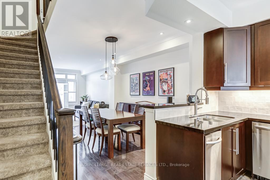 












#8 - 245 VAN DUSEN BOULEVARD

,
Toronto,




Ontario
M8Z3J2

