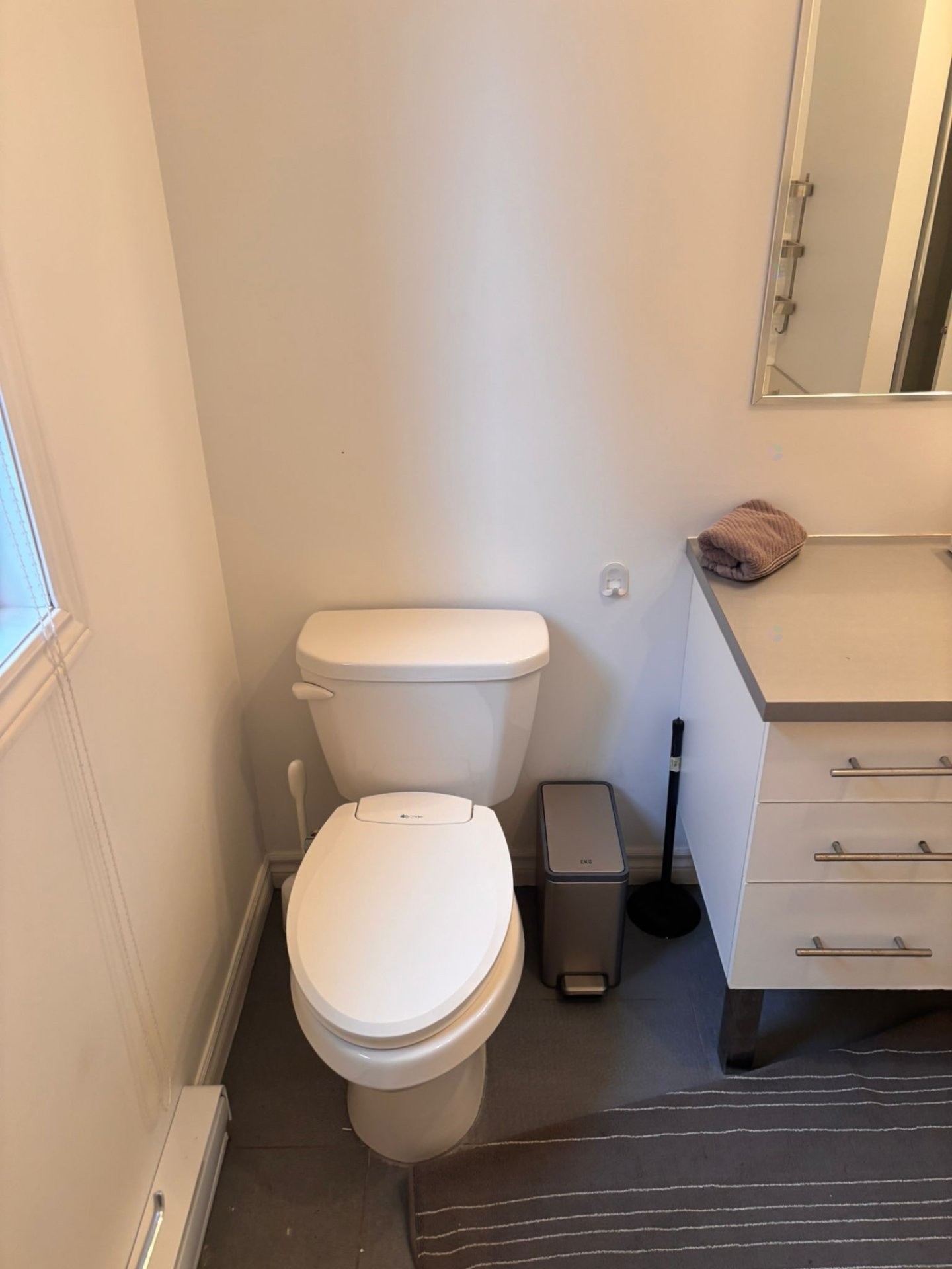 









1144


Rue St-Edouard

,
Longueuil (Le Vieux-Longueuil),




QC
J4K1T1

